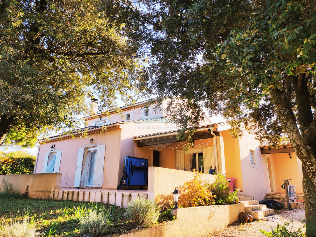 Maison 5 pièces à louer à VILLENEUVE LES AVIGNON