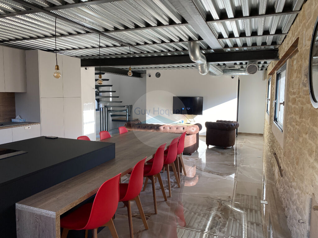 PUJAUT : maison d'environ 121m² en vente