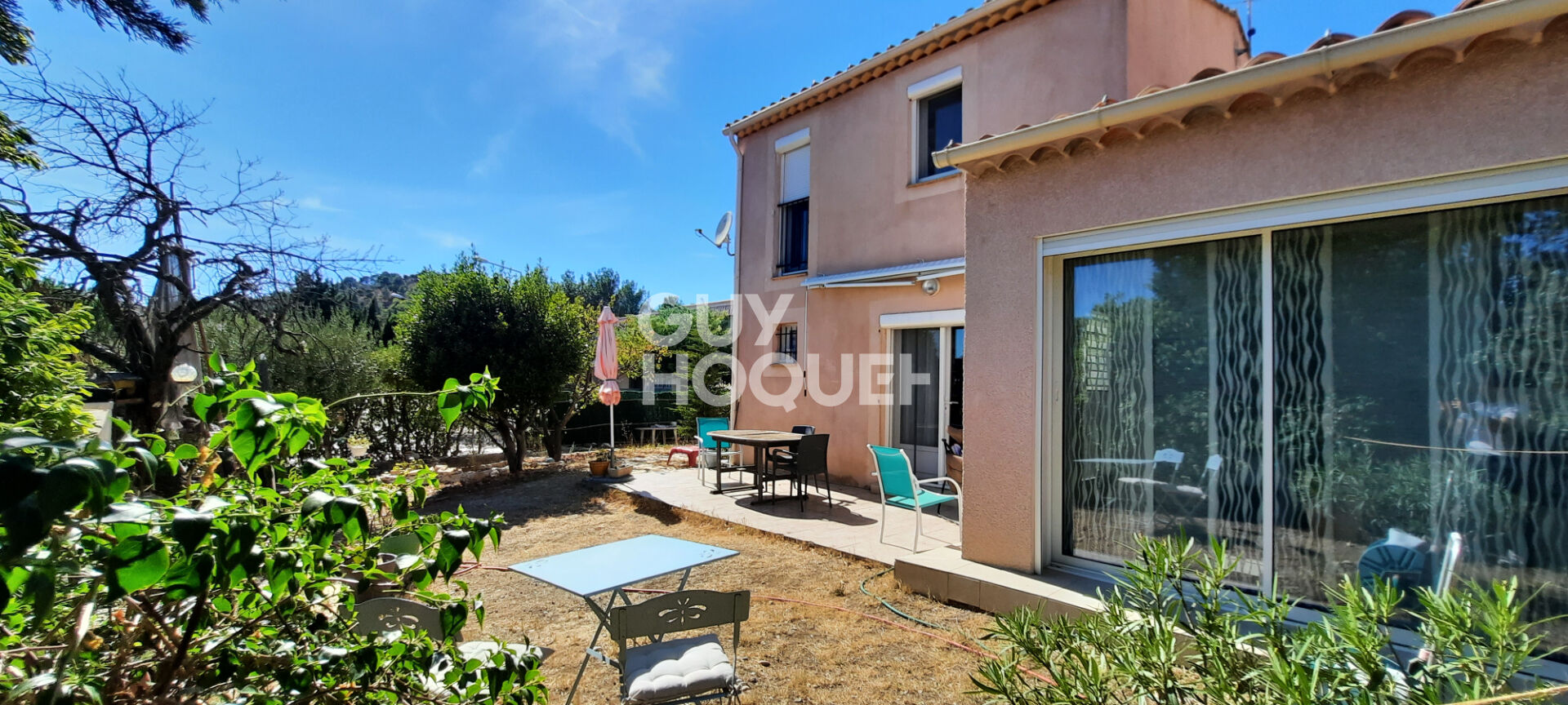 VILLENEUVE LES AVIGNON Maison d'environ 120 m² sur 840 m² en vente .