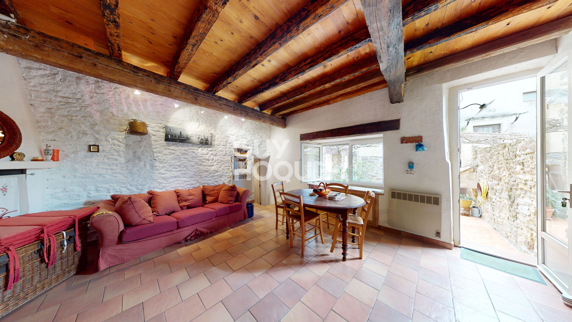 Maison de charme à vendre à Connaux