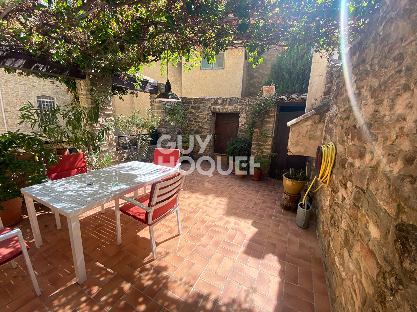 Maison de charme à vendre à Connaux