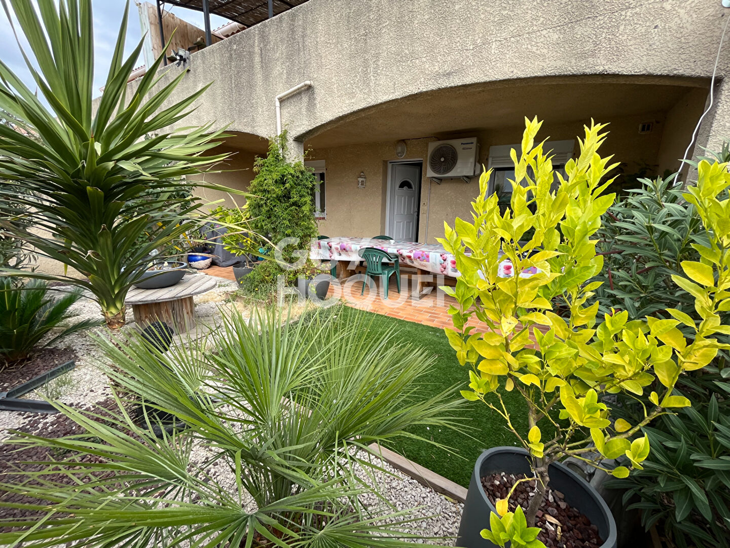 Appartement F3 en vente avec jardin et garage à VILLENEUVE LES AVIGNON