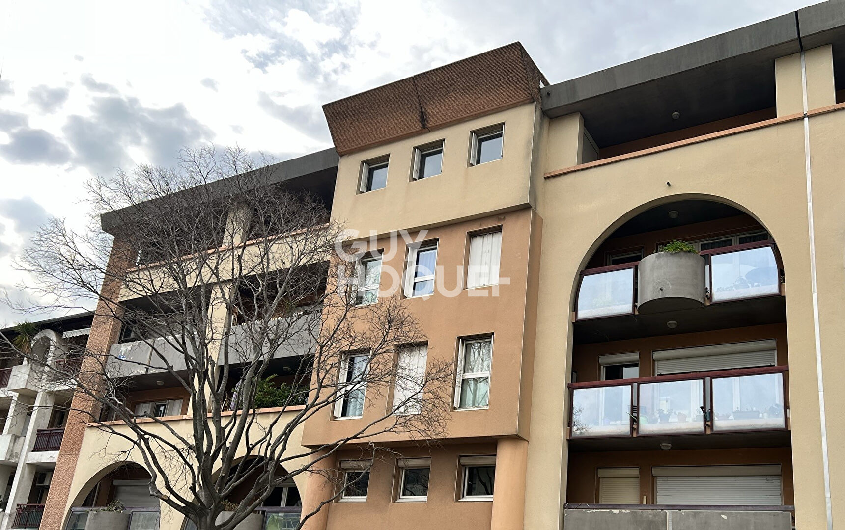 LES ANGLES - Quartier BELLEVUE : appartement T2  avec garage et terrasse à vendre