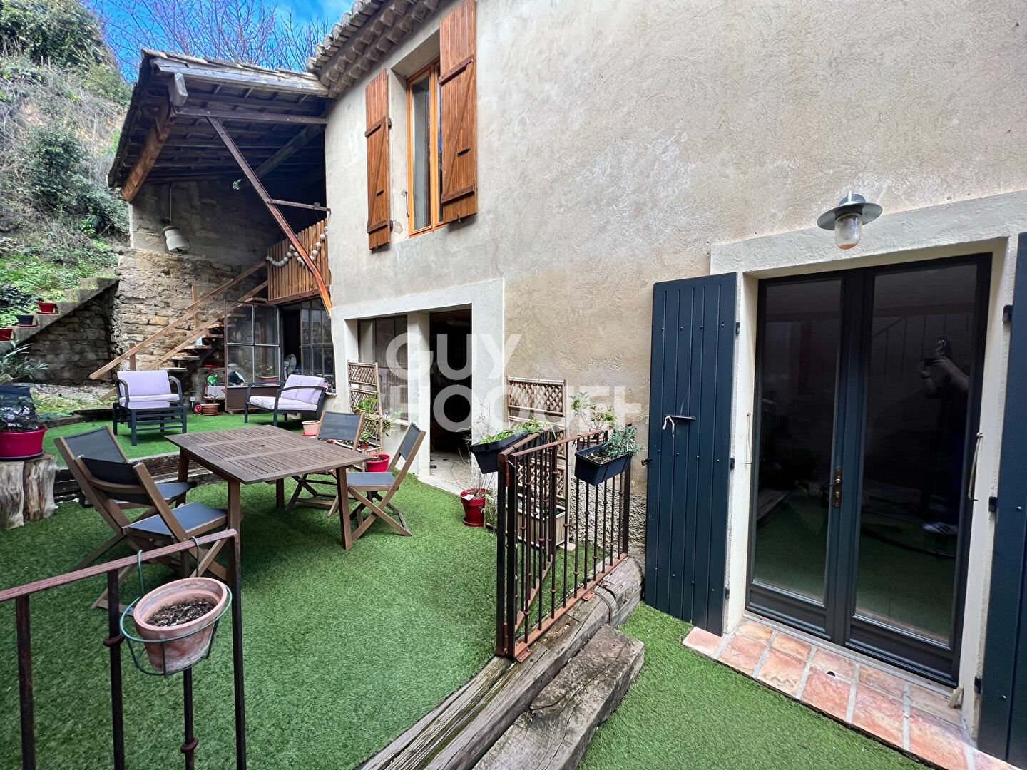 Maison de village 4 pièces (101 m²) en vente à SAUVETERRE