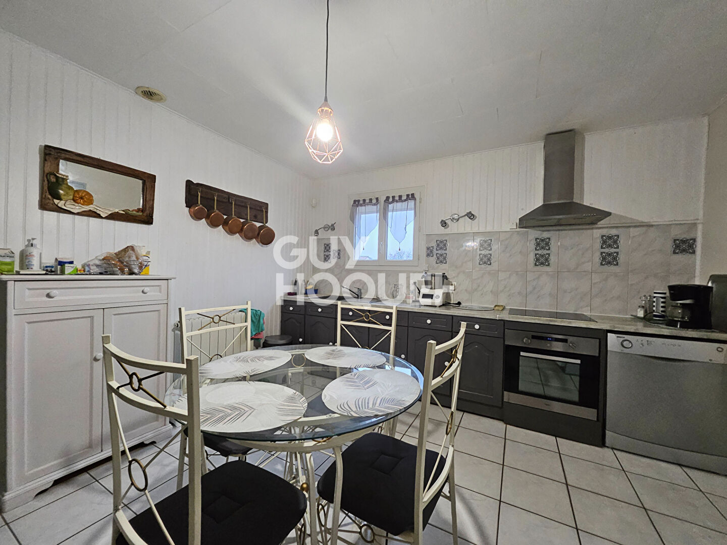 Maison F5 (136 m²) en vente à BAGNOLS SUR CEZE