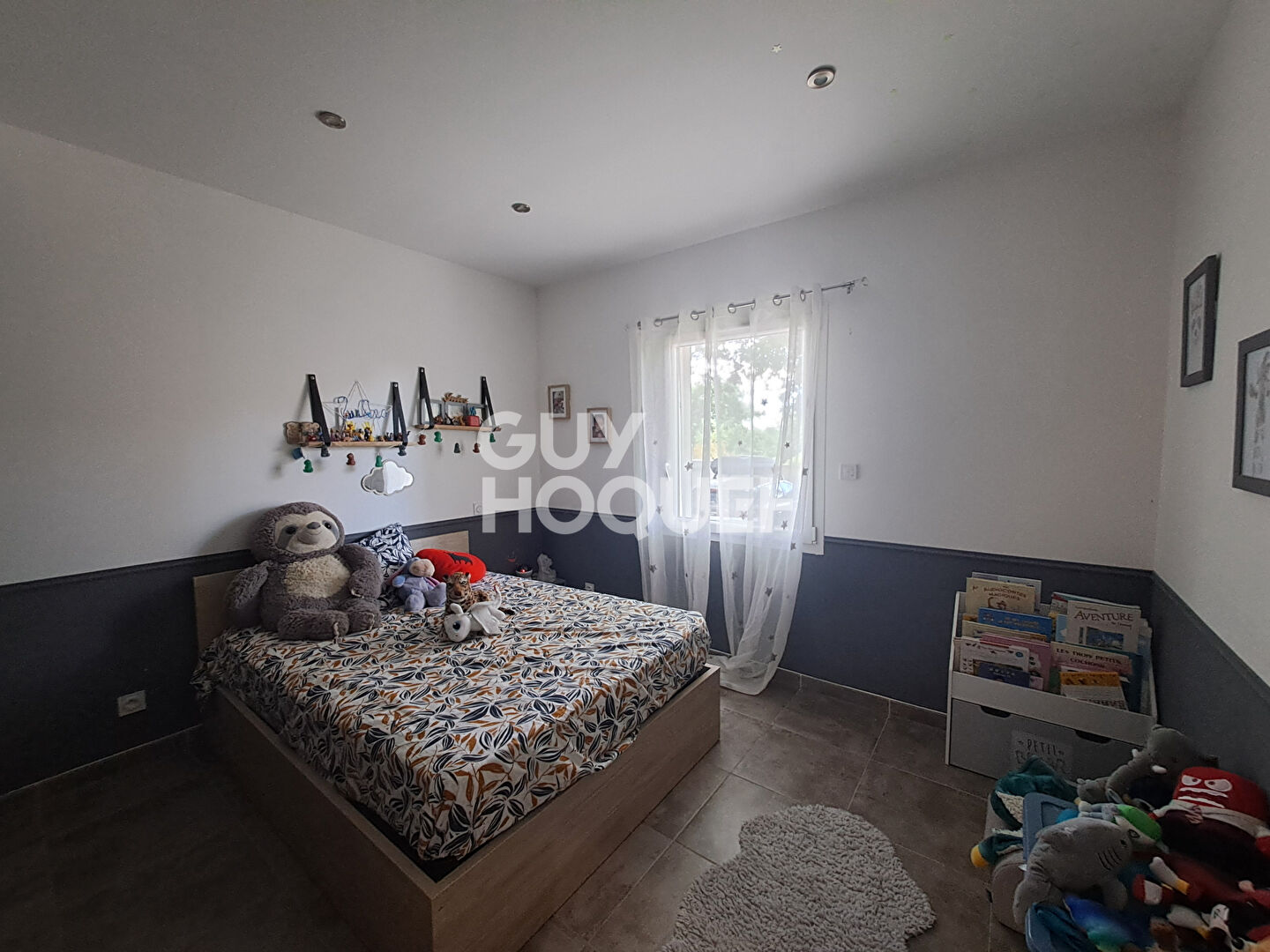 Maison T5 (142 m²) en vente à SAINT MARCEL DE CAREIRET