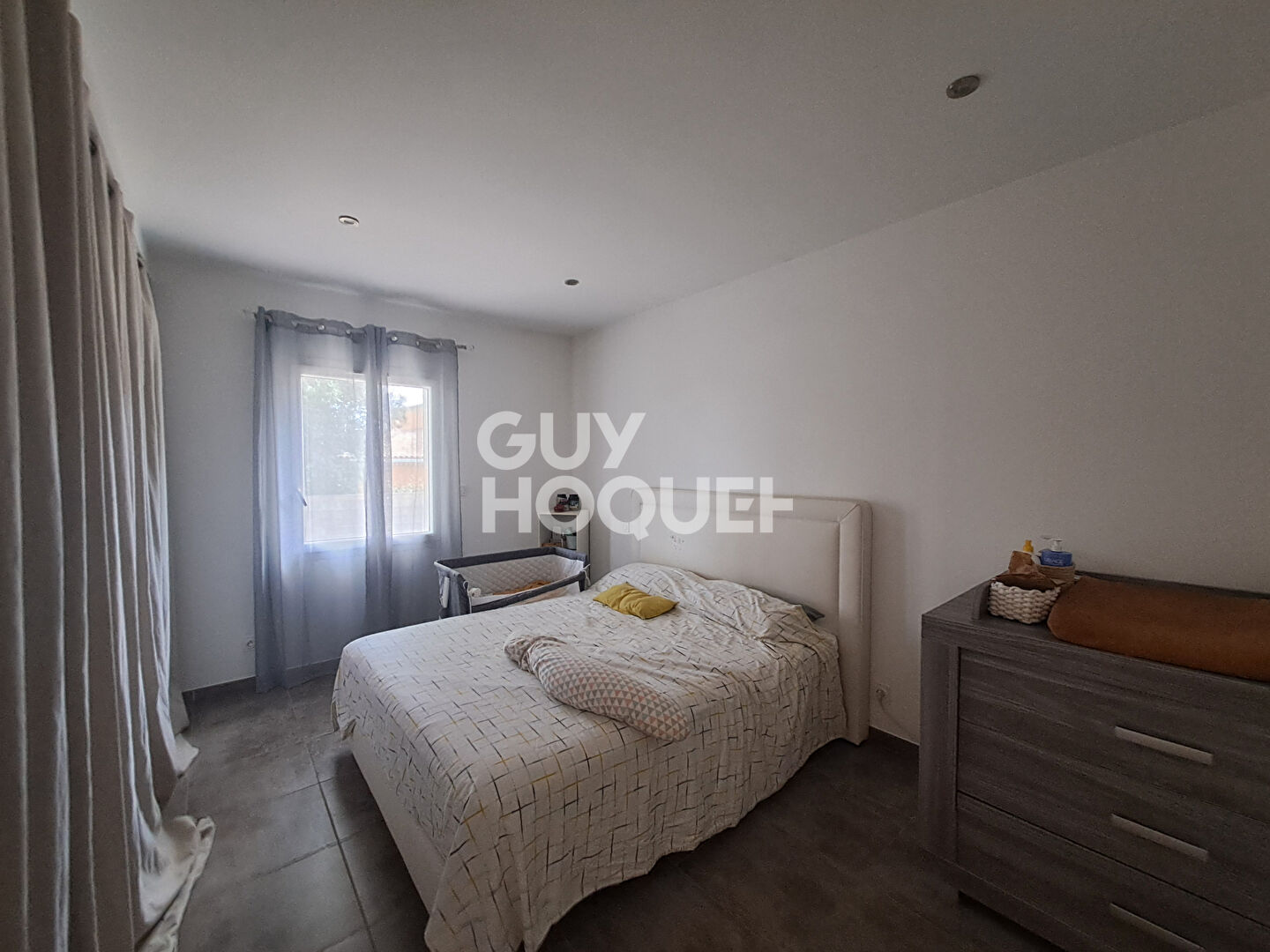 Maison T5 (142 m²) en vente à SAINT MARCEL DE CAREIRET