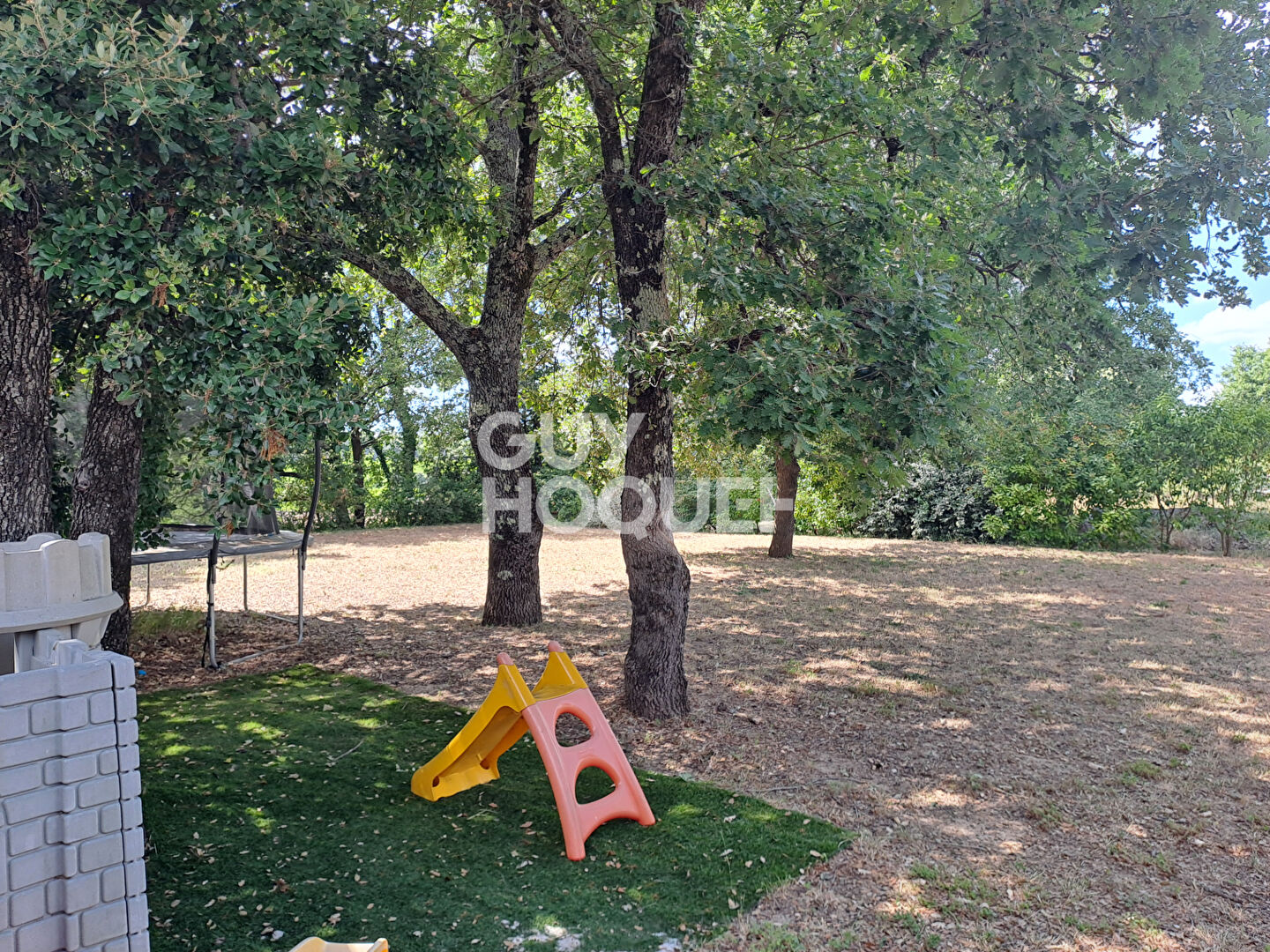 Maison T5 (142 m²) en vente à SAINT MARCEL DE CAREIRET