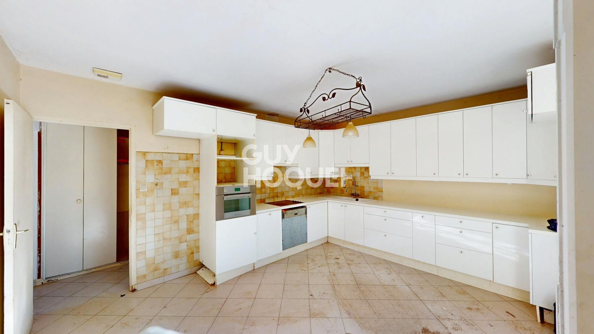 VENTE : maison de 4 pièces (123 m²) à TRESQUES