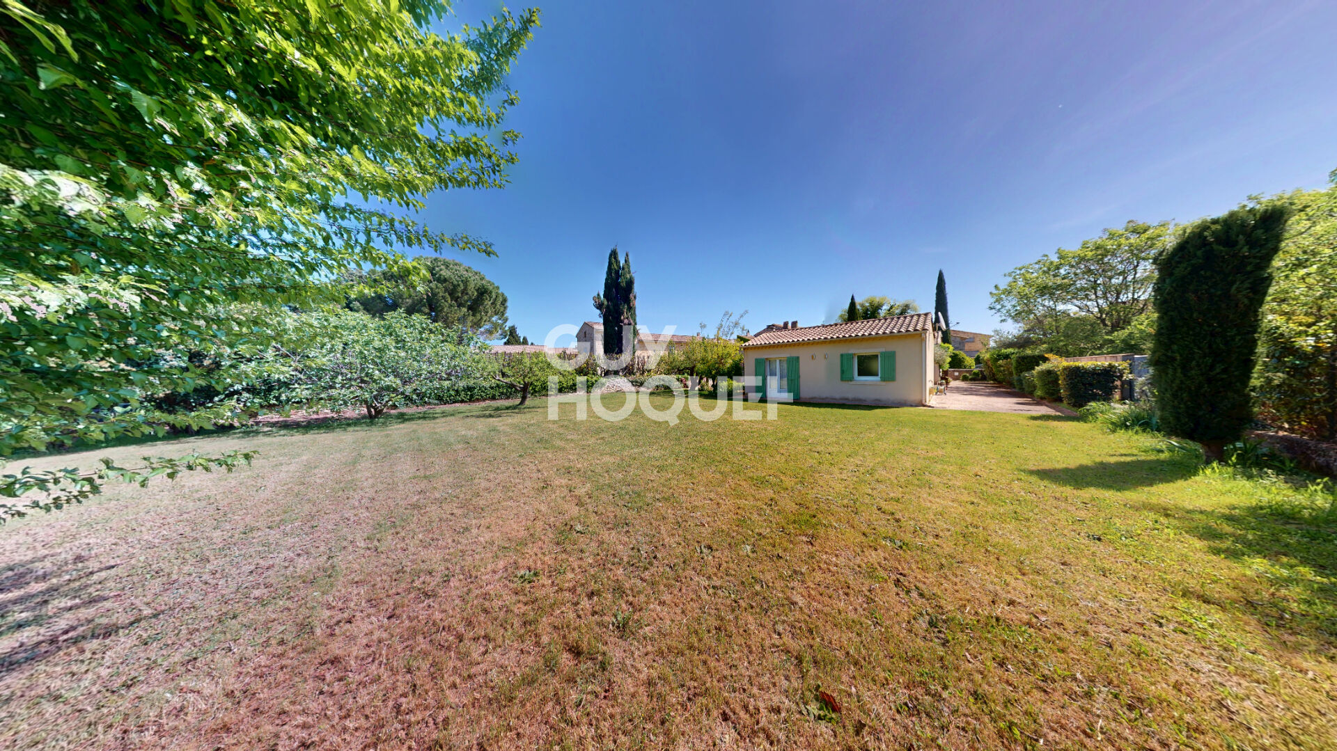 Maison à vendre à Saint Victor la Coste - 4 pièces avec jardin