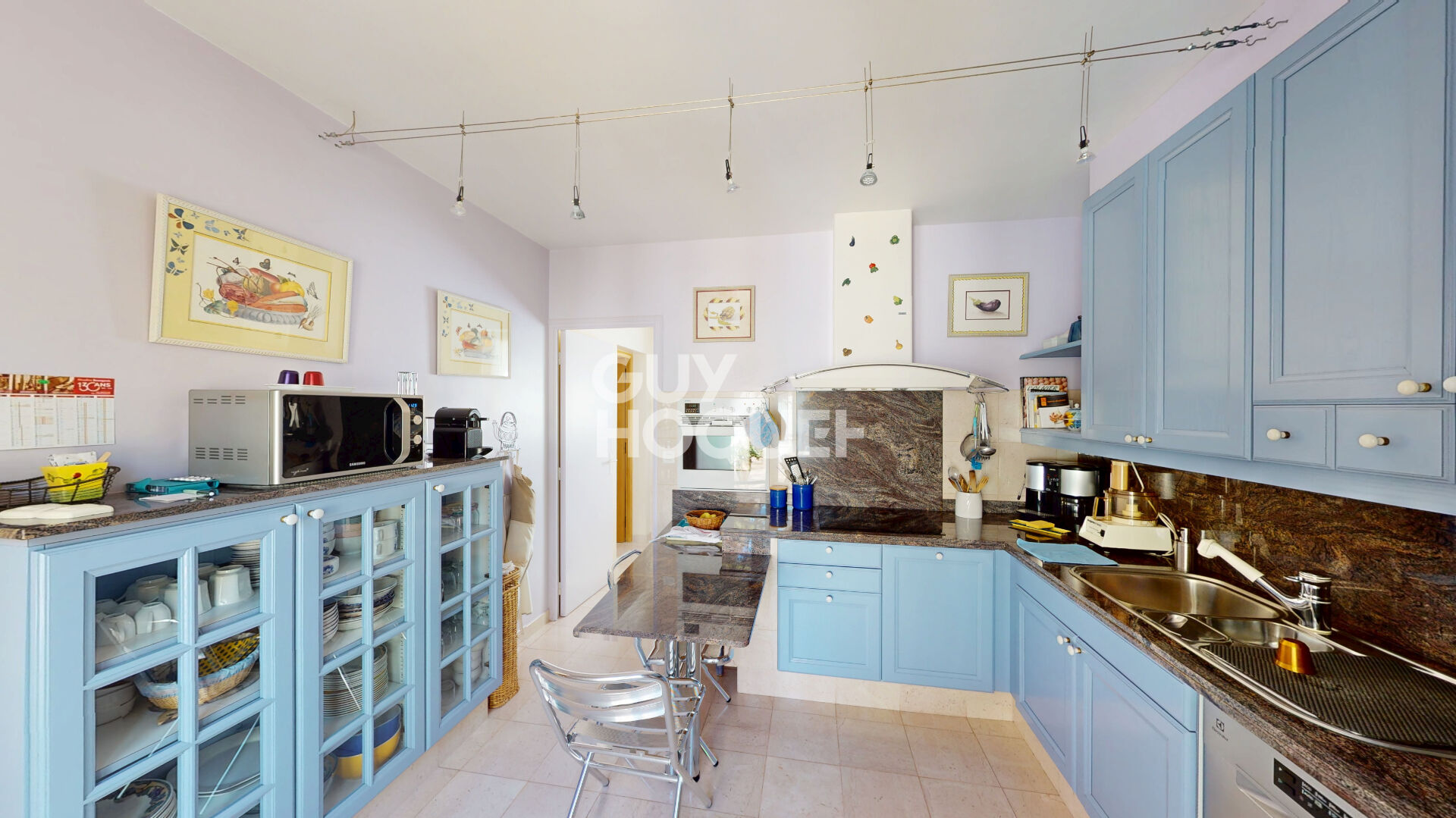 Maison à vendre à Saint Victor la Coste - 4 pièces avec jardin