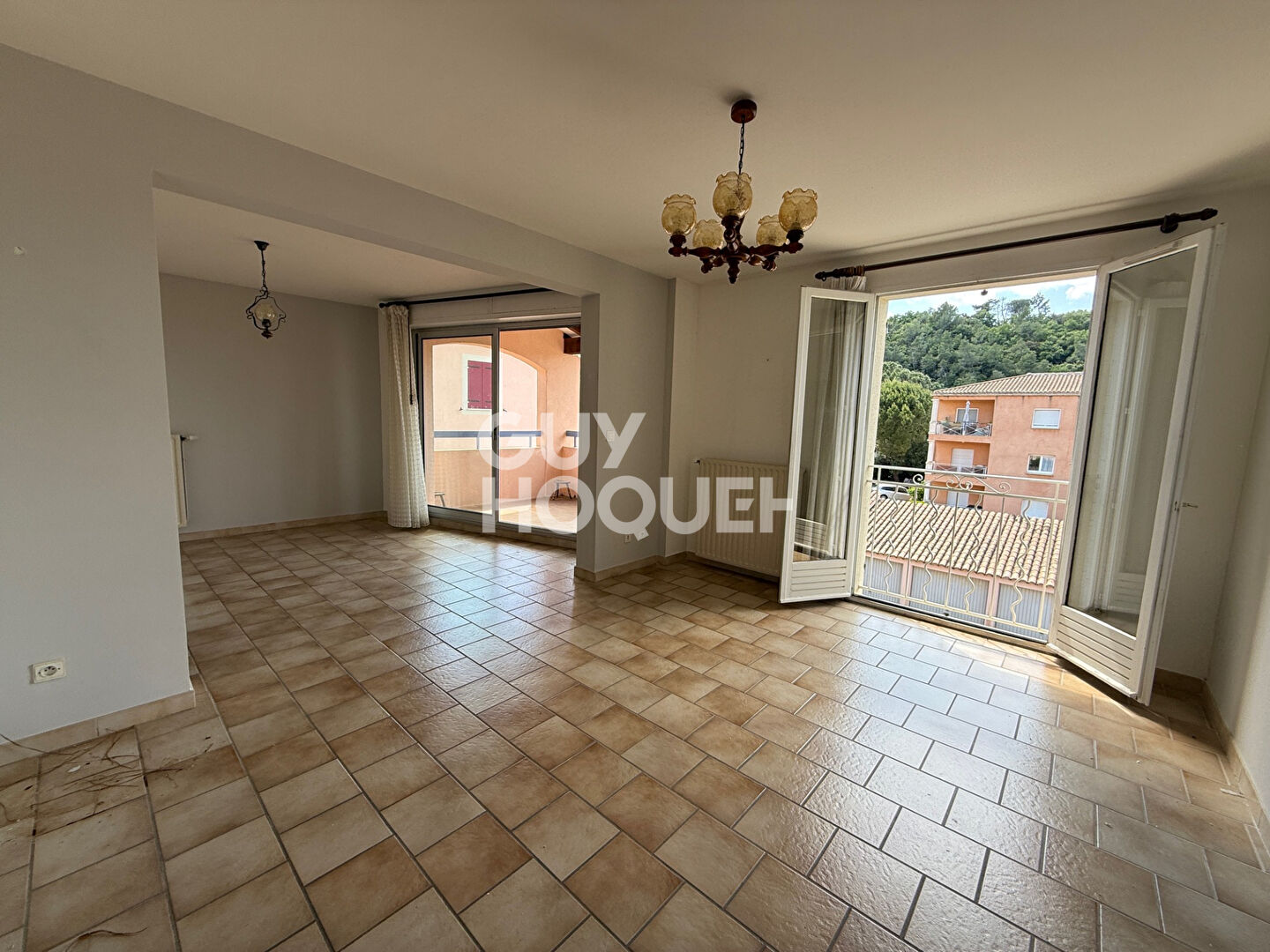 À vendre : Appartement lumineux de 3 pièces à Bagnols sur Cèze !