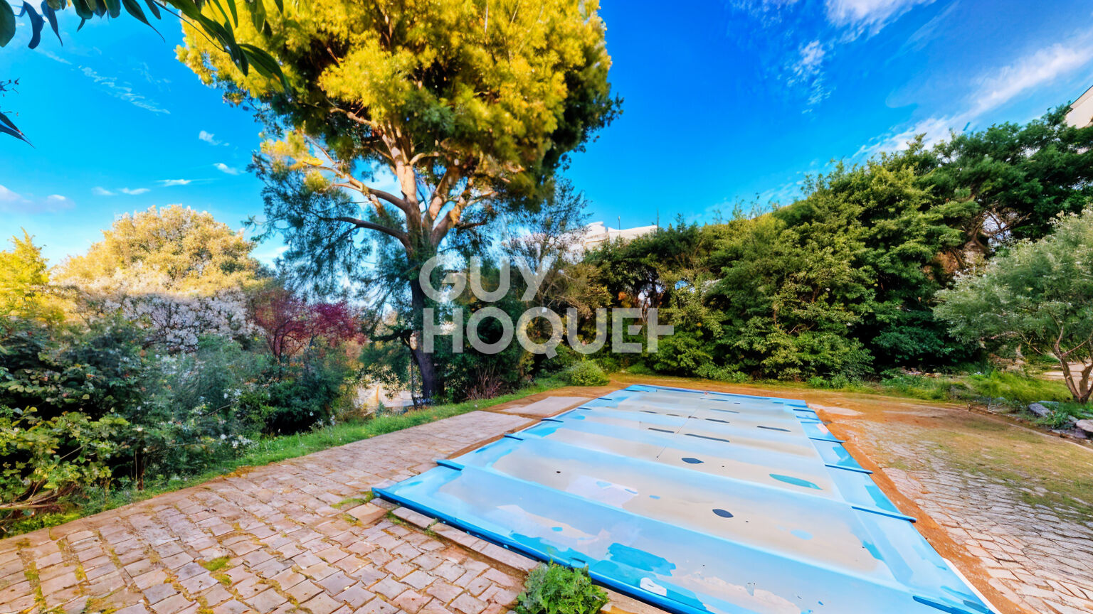 Maison à vendre à TRESQUES - 5 pièces avec piscine et garage