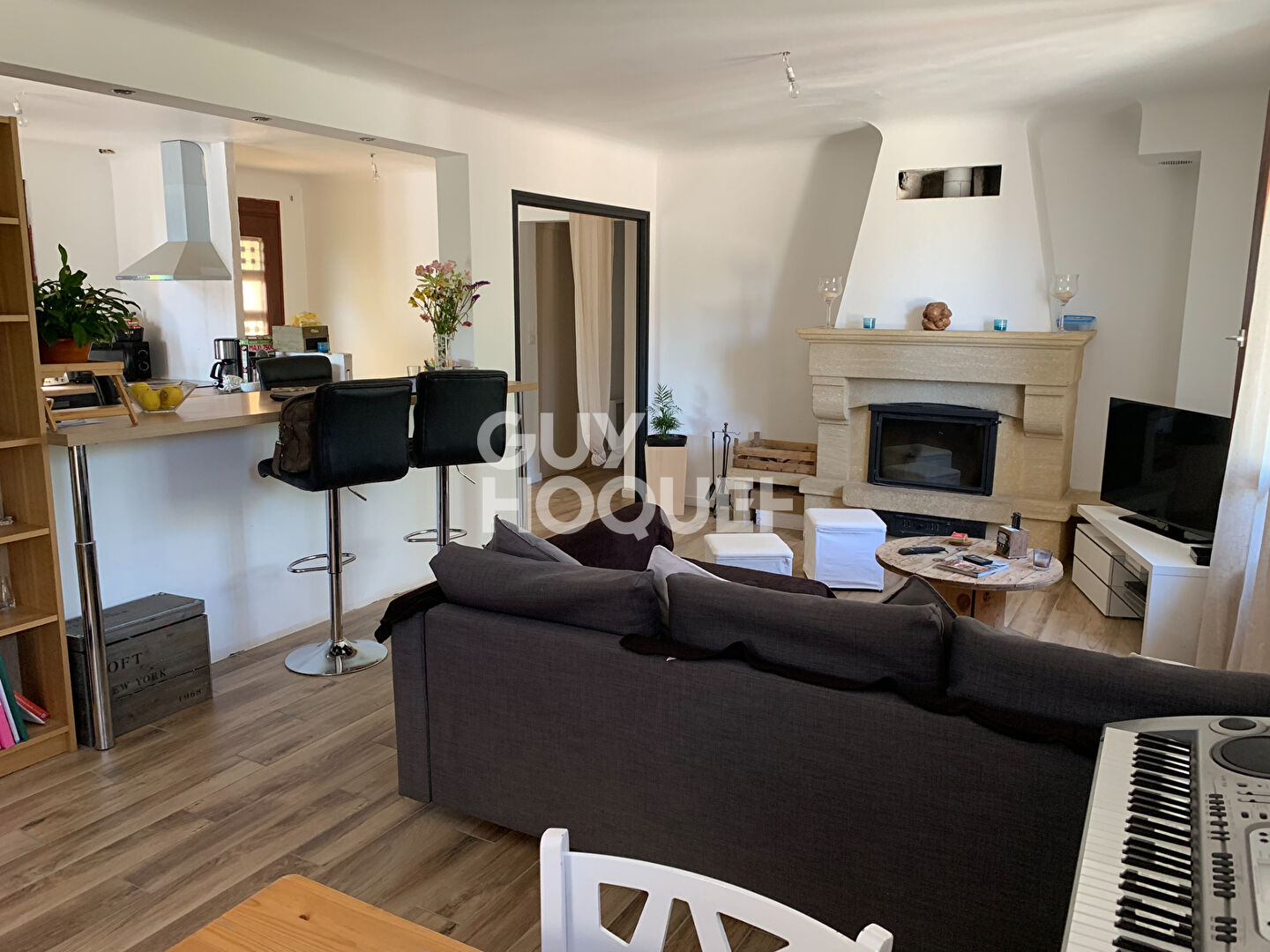 Maison à Louer meublée aux Angles Spécial ETUDIANTS- 5 pièces - 3 chambres - jardin ! (Bail étudiant ou mobilité)