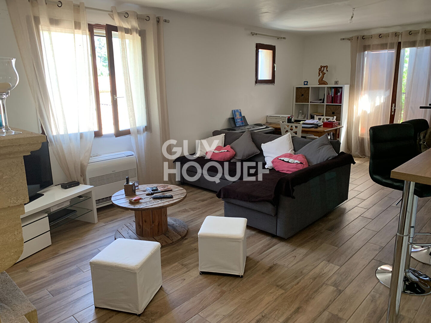 Maison à Louer meublée aux Angles Spécial ETUDIANTS- 5 pièces - 3 chambres - jardin ! (Bail étudiant ou mobilité)