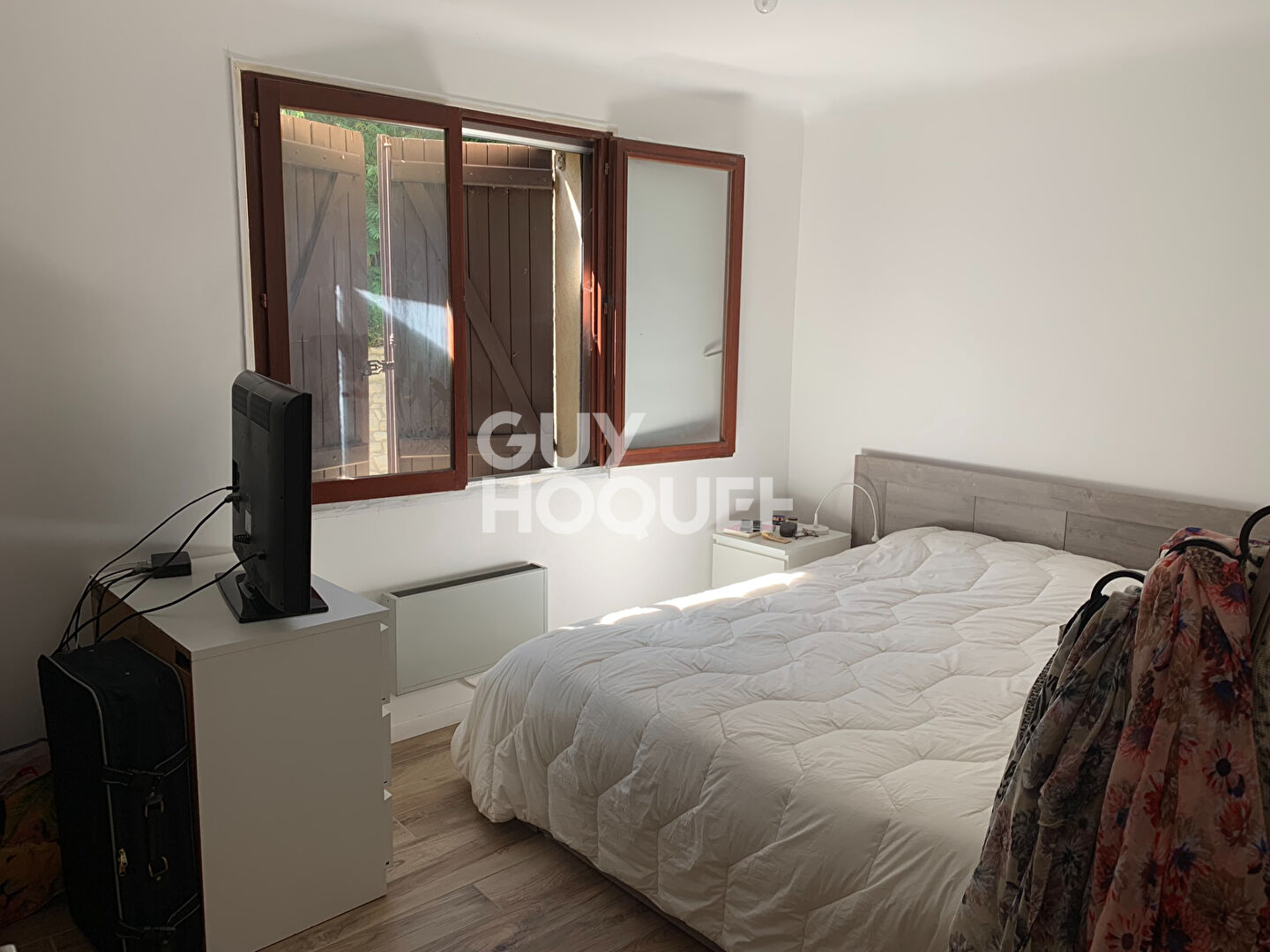 Maison à Louer meublée aux Angles Spécial ETUDIANTS- 5 pièces - 3 chambres - jardin ! (Bail étudiant ou mobilité)