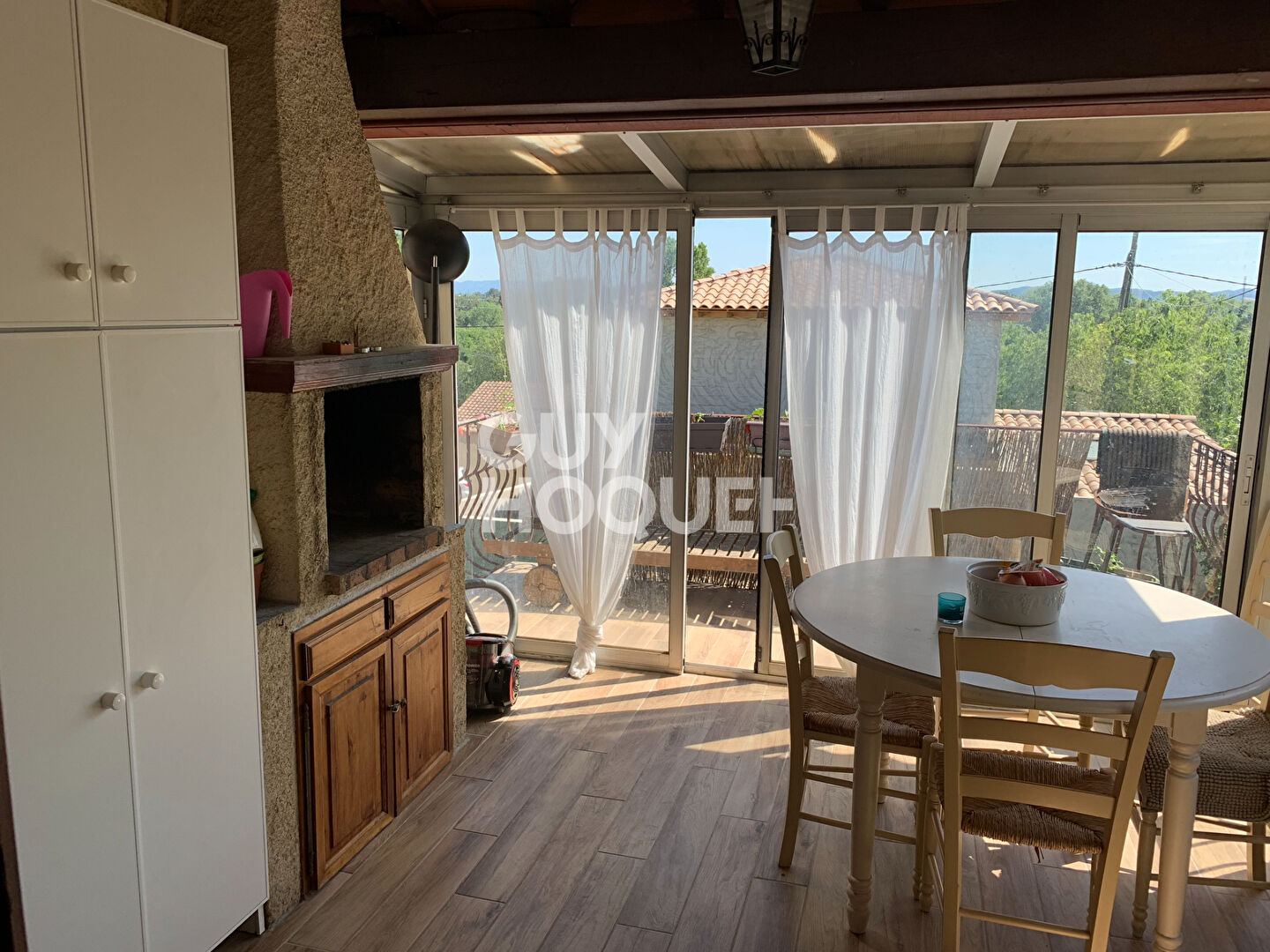 Maison à Louer meublée aux Angles Spécial ETUDIANTS- 5 pièces - 3 chambres - jardin ! (Bail étudiant ou mobilité)