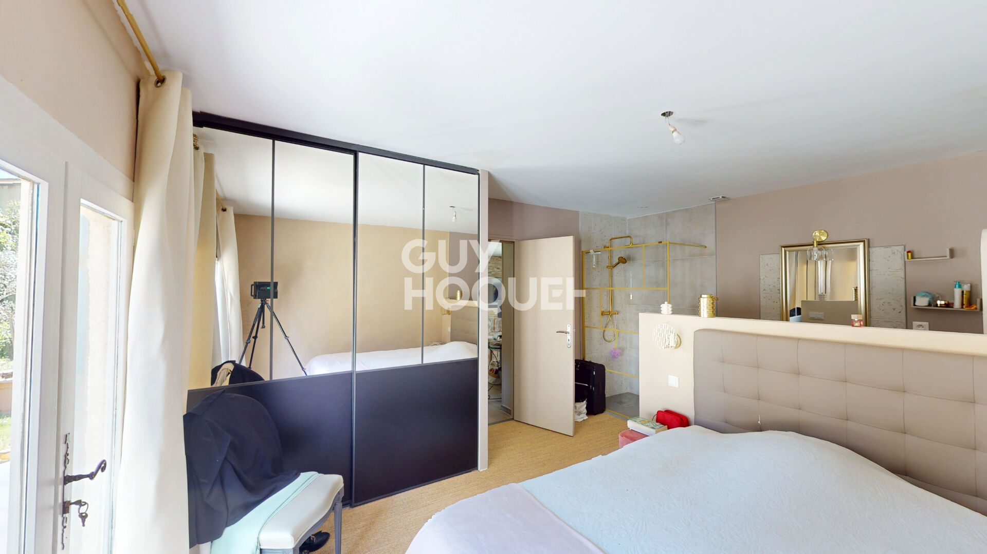 Maison d'exception de plain-pied à vendre à Connaux - 6 pièces, 161 m², 1200 m² de terrain, piscine et grand  garage