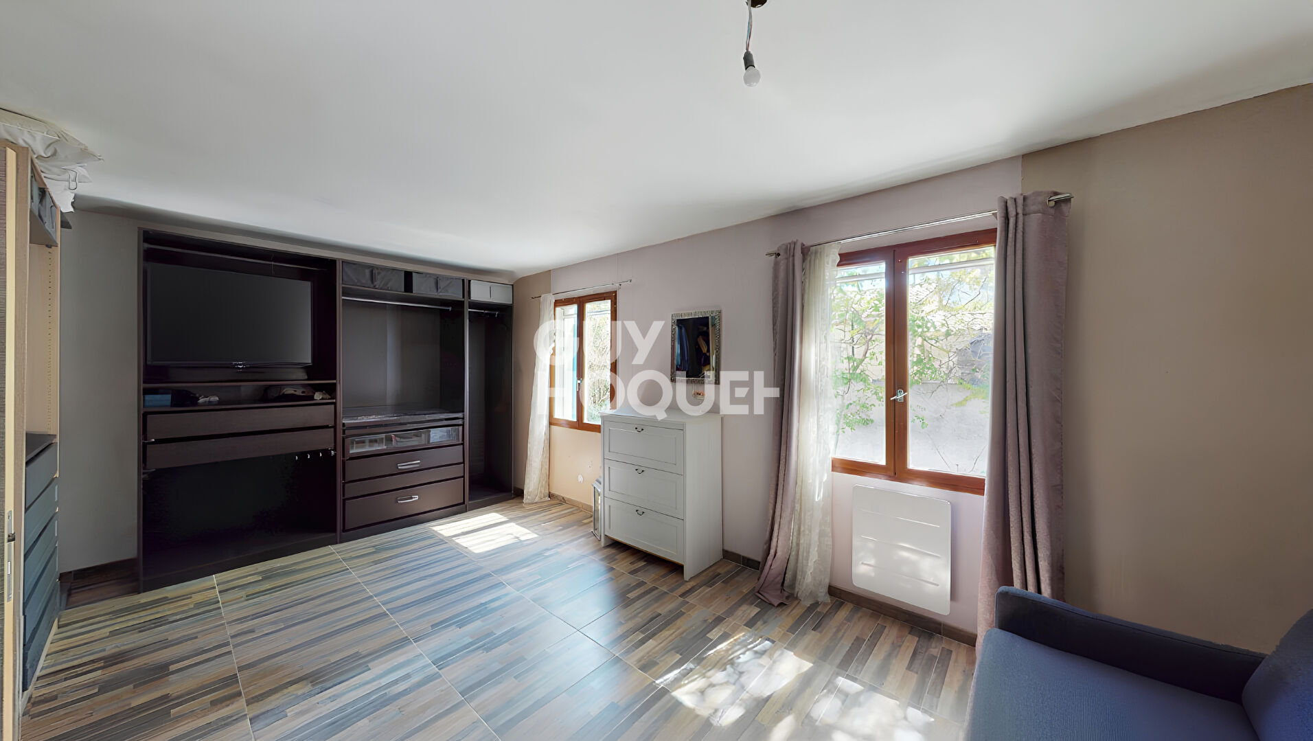 Maison d'exception de plain-pied à vendre à Connaux - 6 pièces, 161 m², 1200 m² de terrain, piscine et grand  garage