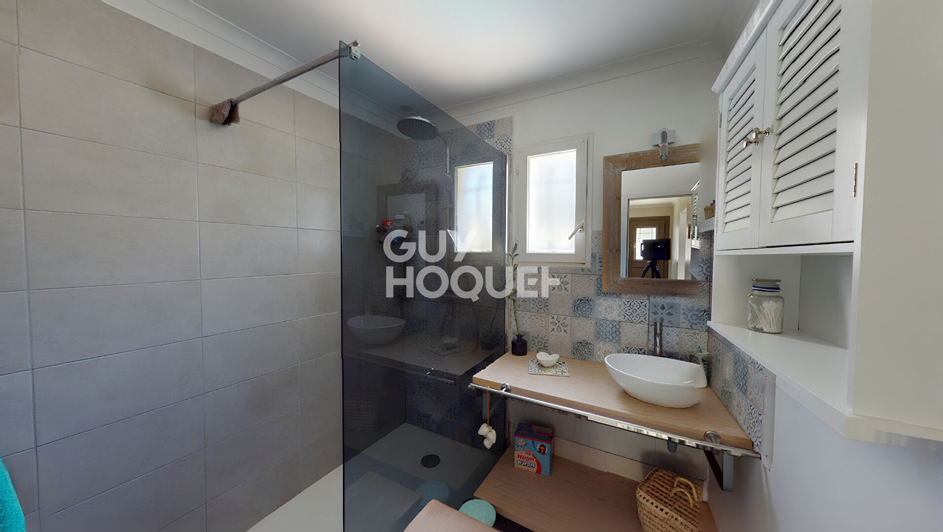 Maison d'exception de plain-pied à vendre à Connaux - 6 pièces, 161 m², 1200 m² de terrain, piscine et grand  garage