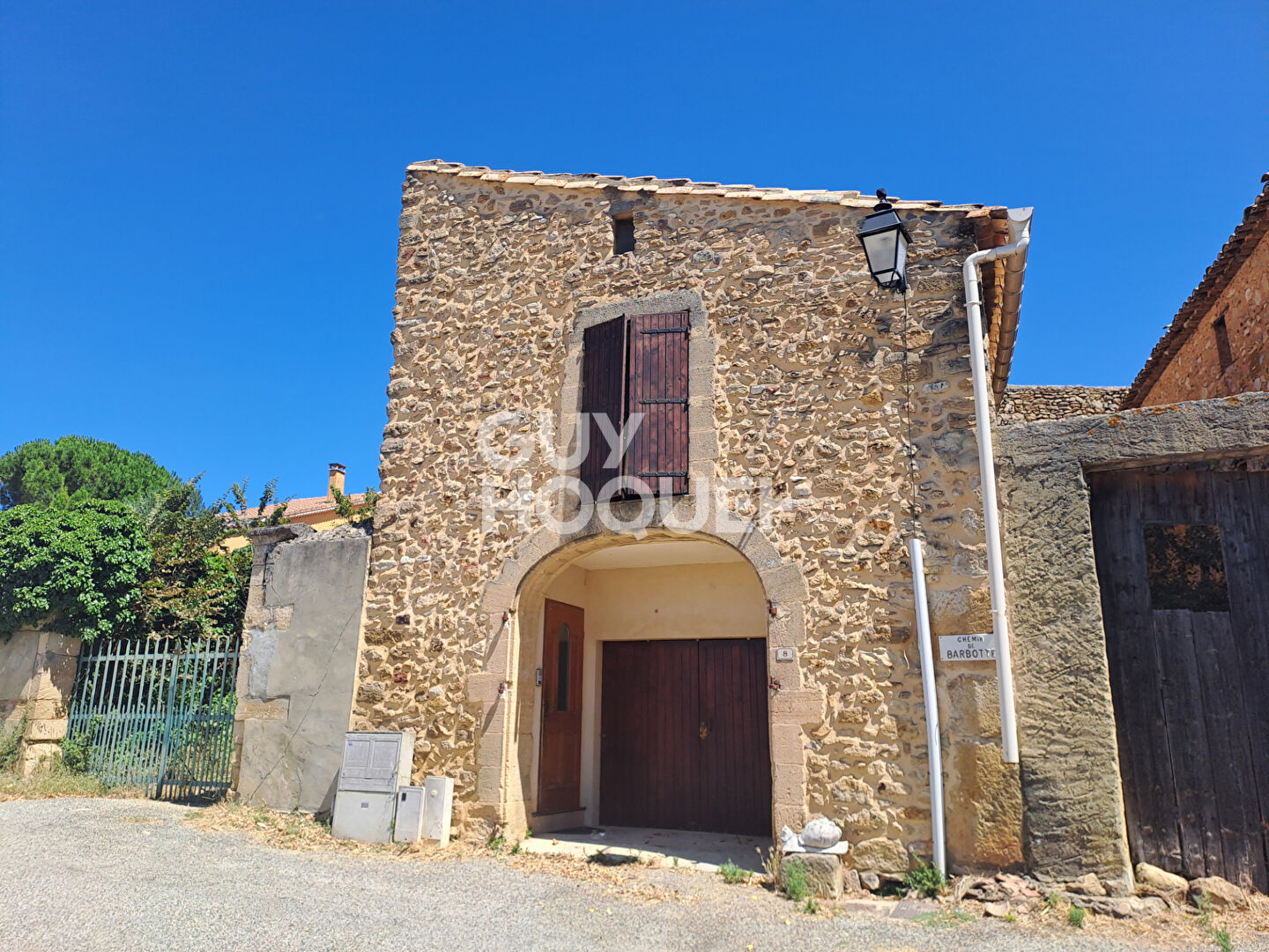 Maison de village enchanteresse à Gaujac, un havre de paix au coeur du village