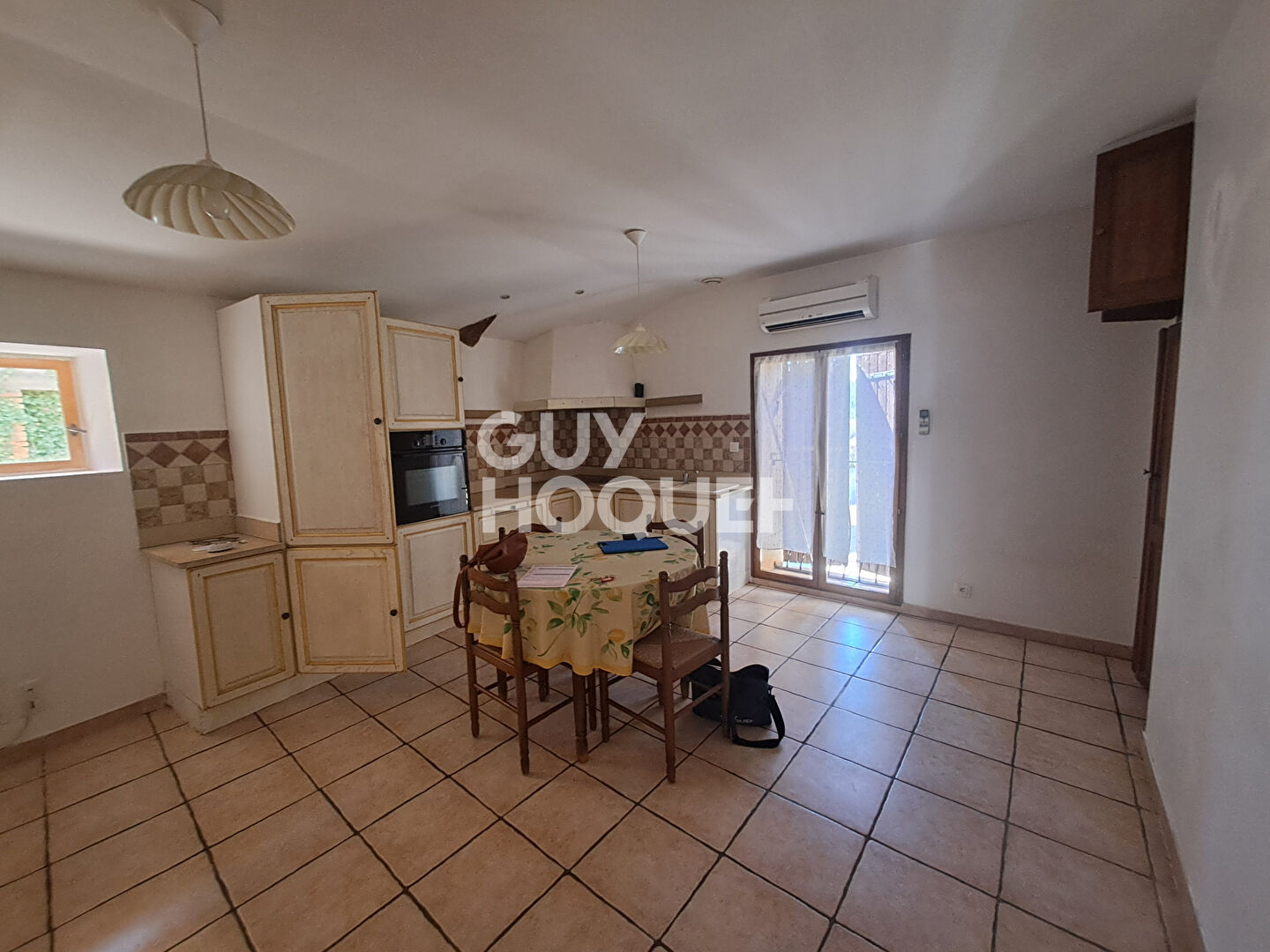 Maison de village enchanteresse à Gaujac, un havre de paix au coeur du village