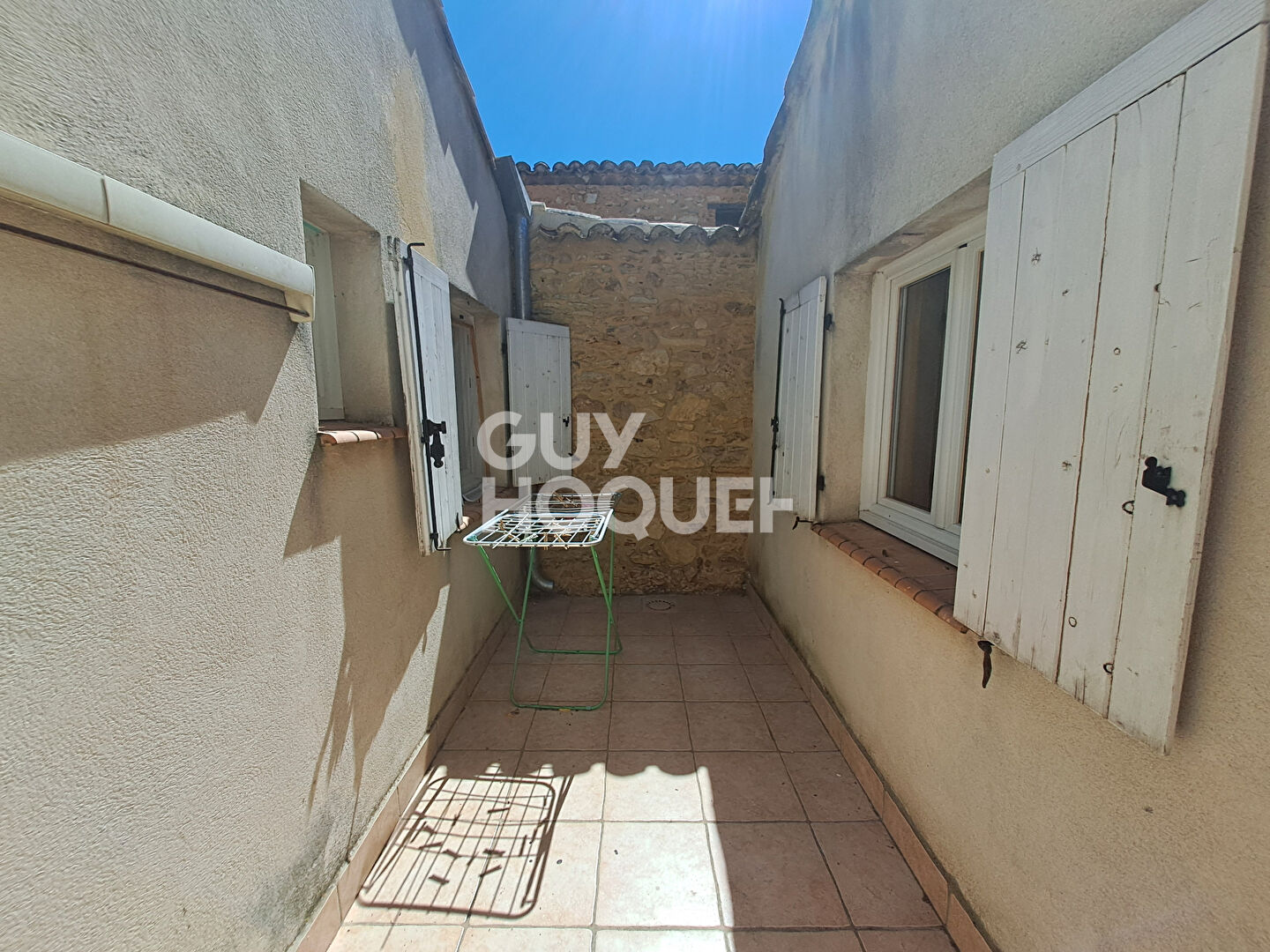 Maison de village enchanteresse à Gaujac, un havre de paix au coeur du village