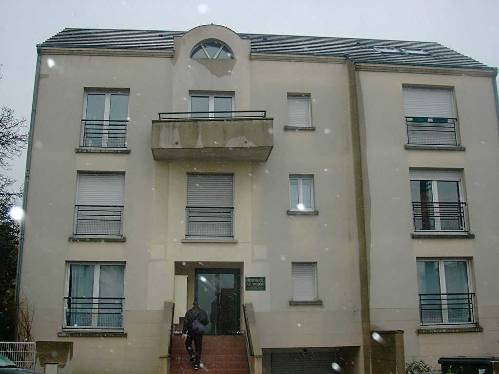 NOISY LE GRAND