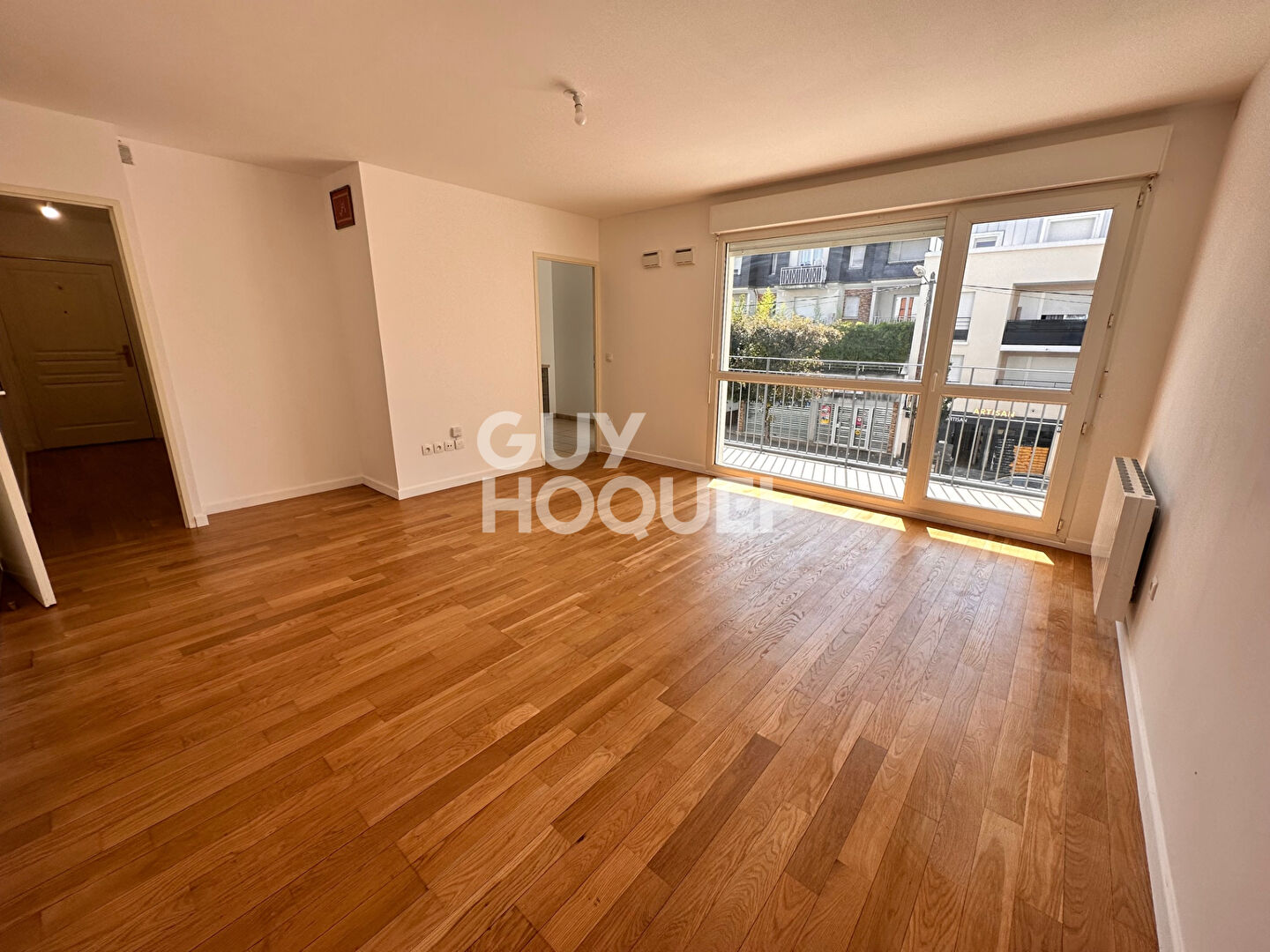 LOCATION d'un appartement F3 (64 m²) à NOISY LE GRAND