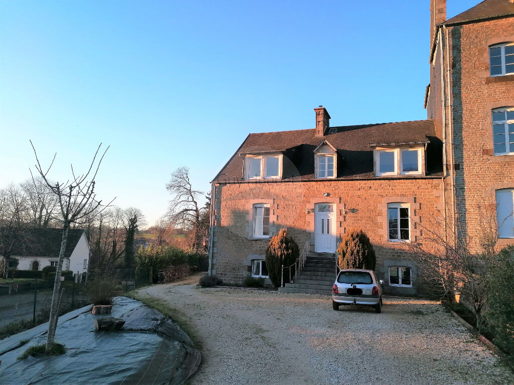 Maison Tinchebray Bocage 5 pièce(s) 207.38 m2