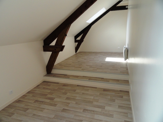 MEZIERES SUR SEINE-Duplex 3 pièces 2 chambres