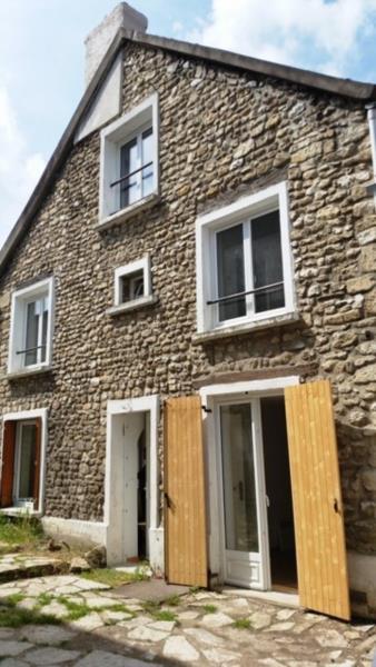 AULNAY SUR MAULDRE Maison 3  chambres