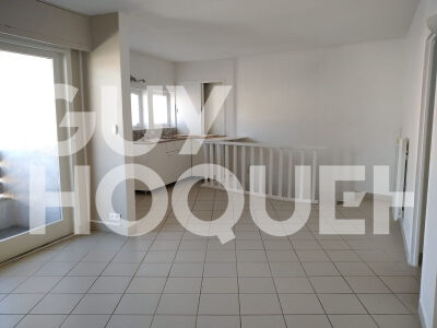 F2 - CENTRE VILLE AUBERGENVILLE