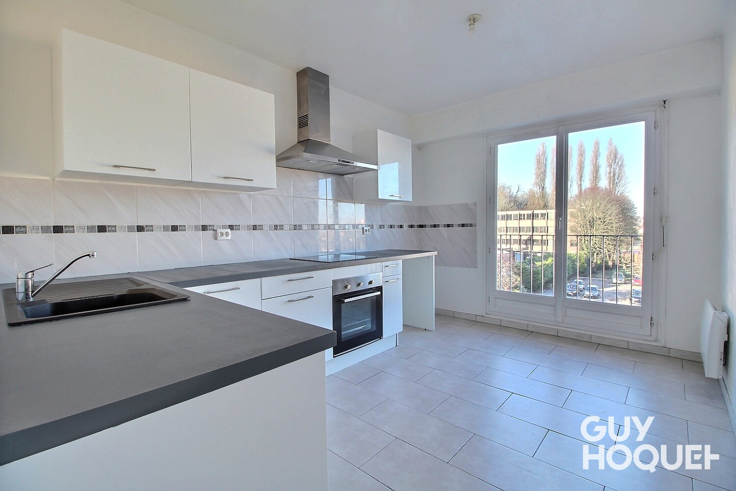 Viry-Chatillon - coeur de centre-ville - 4 pièce(s) 88 m2