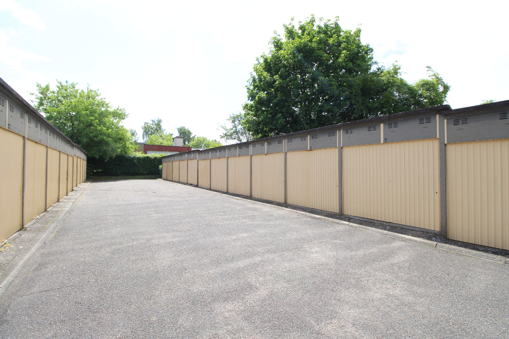 Parking / box Viry Chatillon 14 m2 / Duparchy