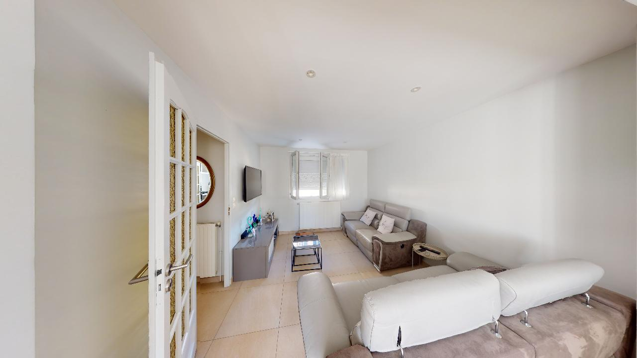 Maison 3 chambres + bureau sans travaux