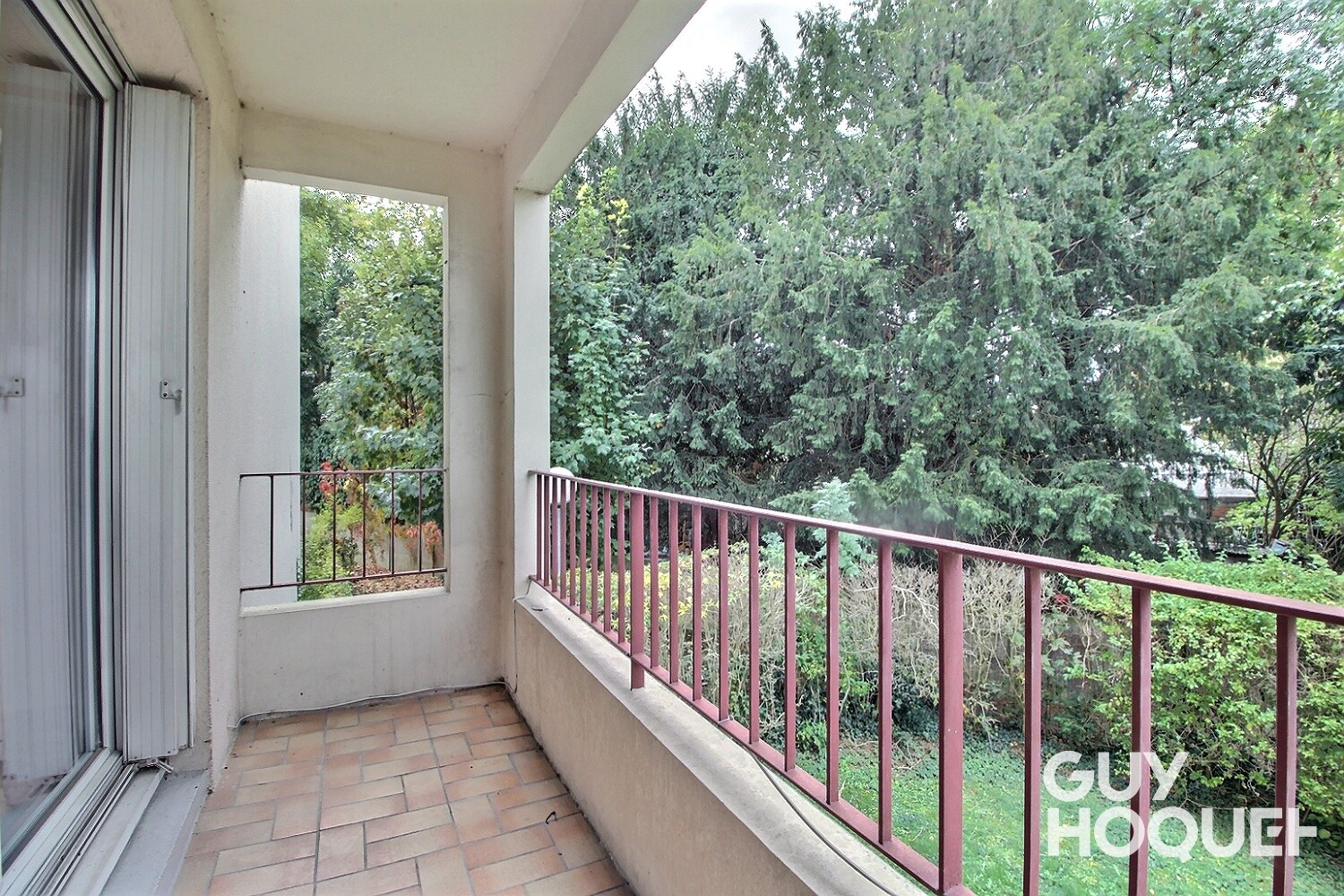Appartement 2 pièces de 46 m² avec balcon et box - Viry-Châtillon (91170).