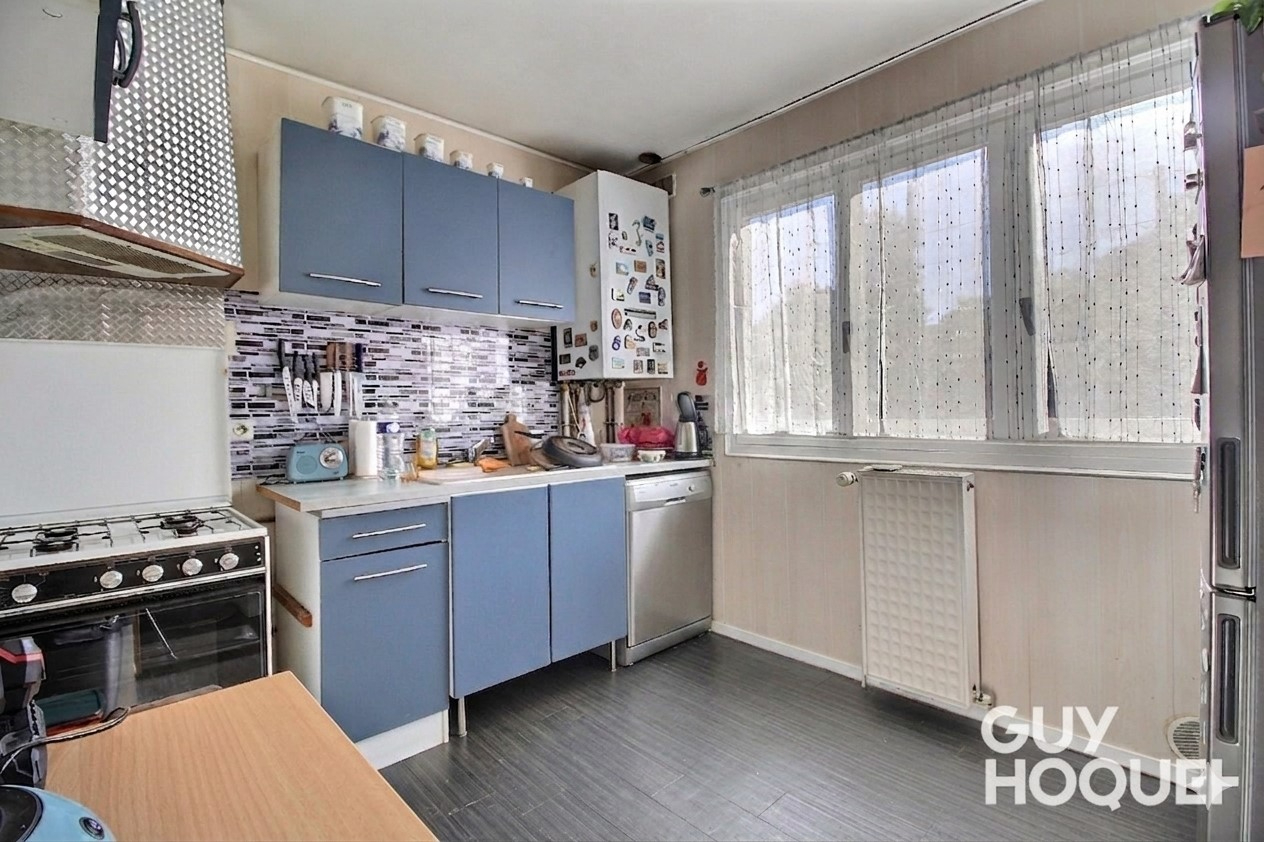 Maison proche centre-ville et gare RER C