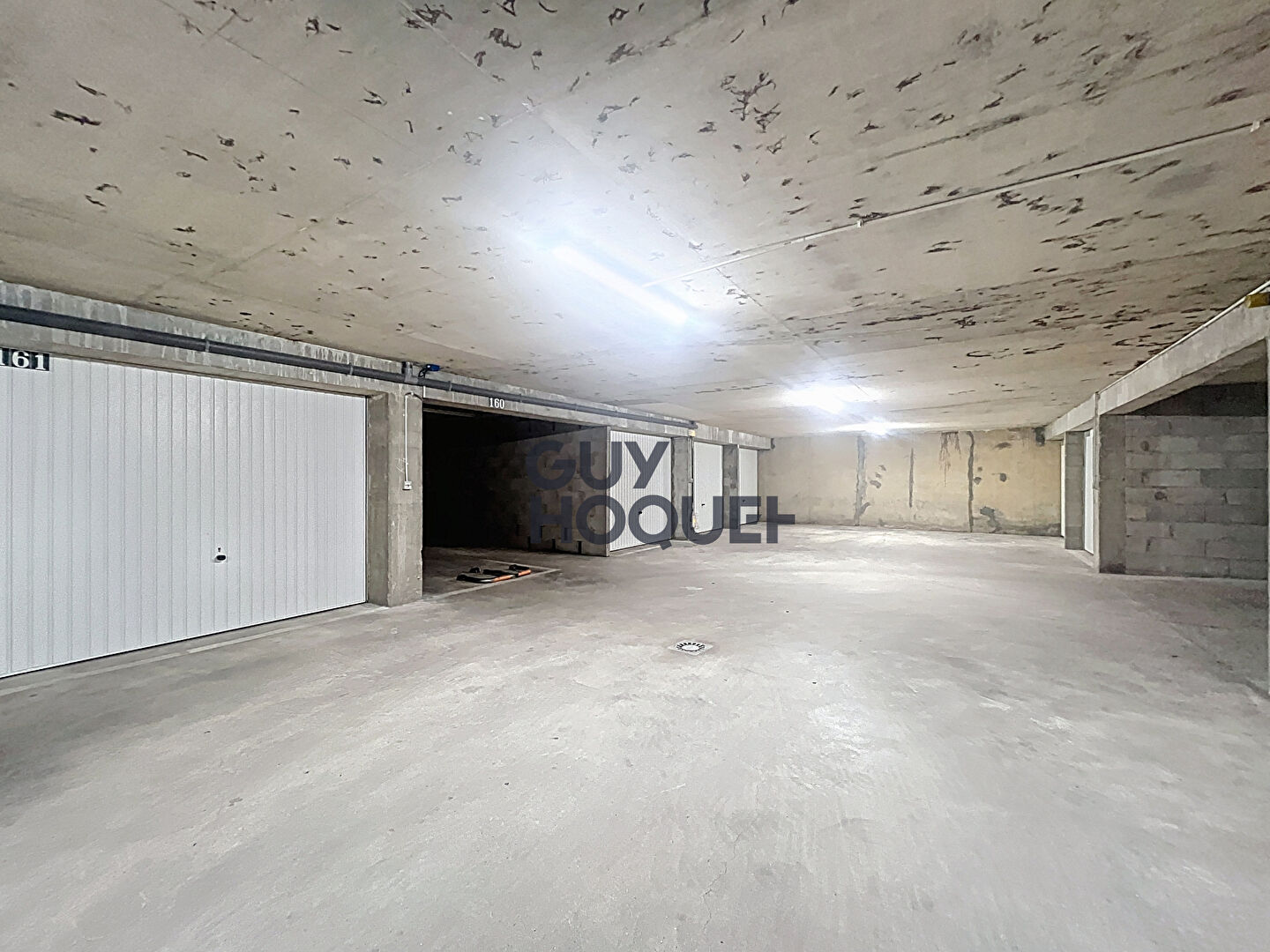 Parking / box Choisy Le Roi 24 m2