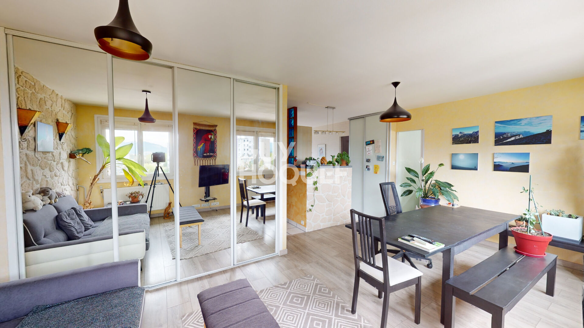 SAINT EGREVE : appartement de 4 pièces (64 m²) à vendre