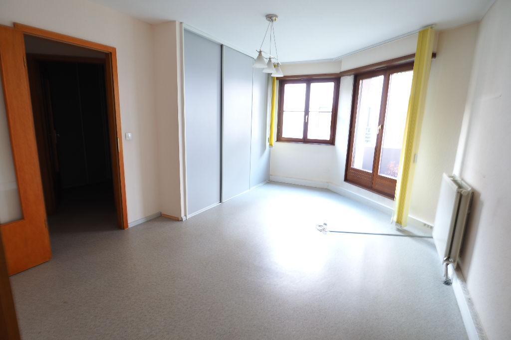 Appartement 3 pièces de 78 m² à vendre à GUEBWILLER (68500).