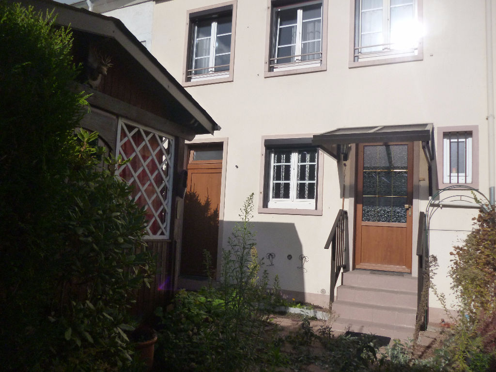 À vendre à GUEBWILLER (68500), maison 5 pièces de 100 m².