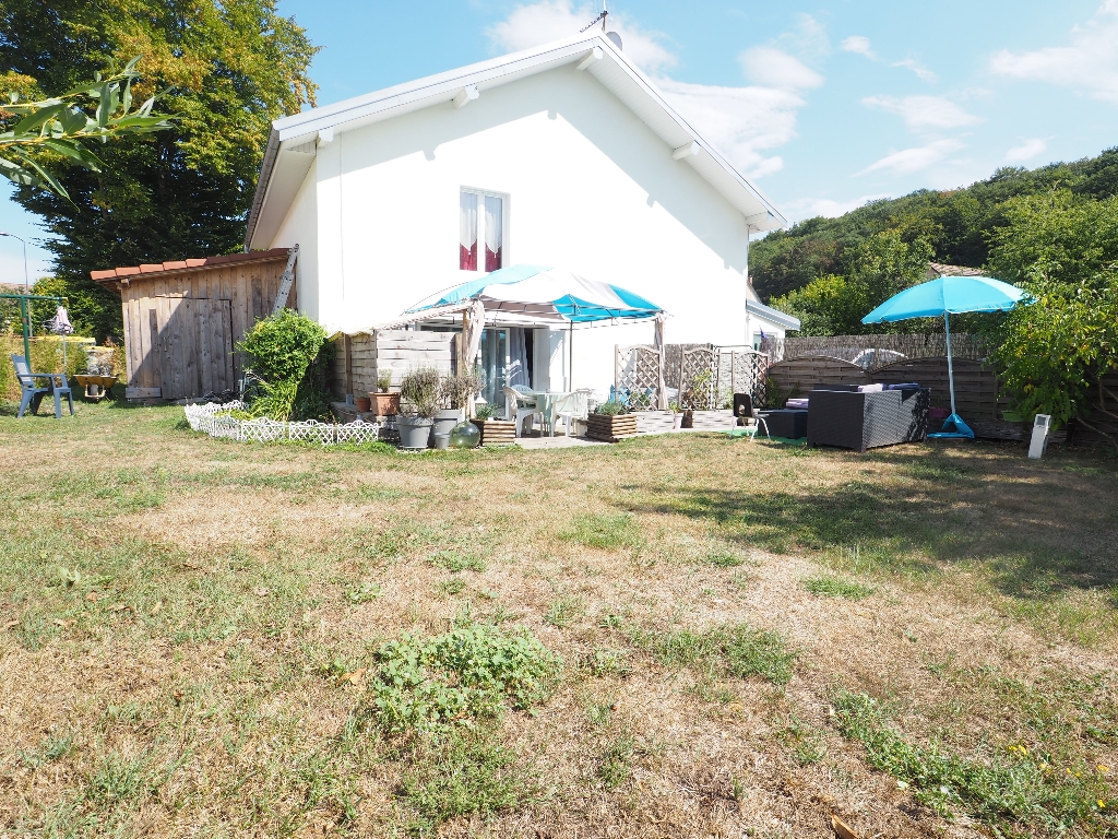 Maison 5 pièces de 127 m² à vendre à ELOIE (90300).