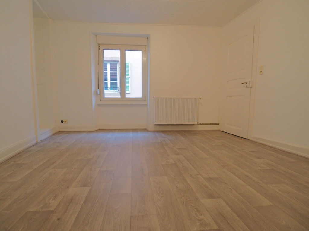 Maison 3 pièces d'une surface habitable de 75 m² à louer à SOULTZ HAUT RHIN (68360).