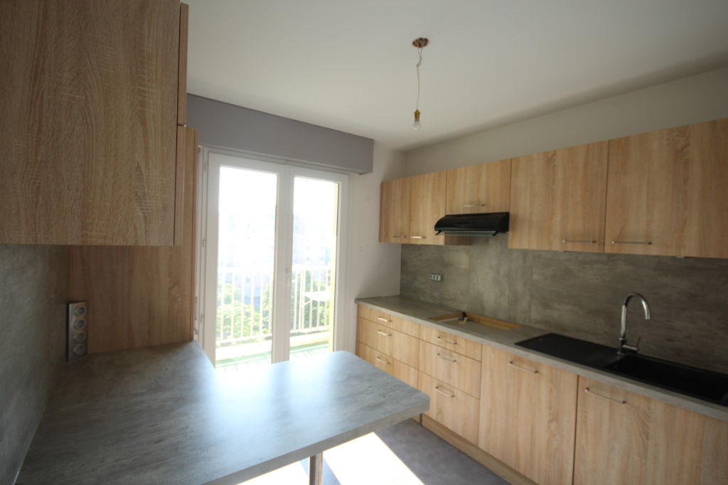 À vendre, appartement d'environ 69,35 m² à LINGOLSHEIM (67380).
