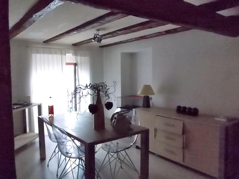 Maison de ville avec cour et garage