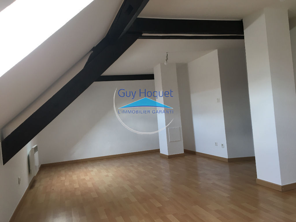 A louer 2 pièces à SOULTZ (68360) de 45 m² au sol.