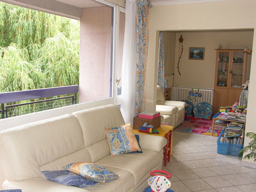 4 P avec grand balcon