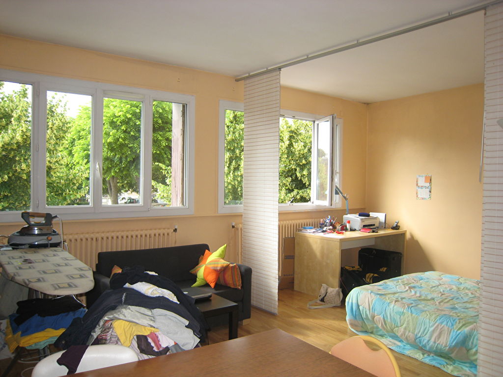 Studio situé au centre ville