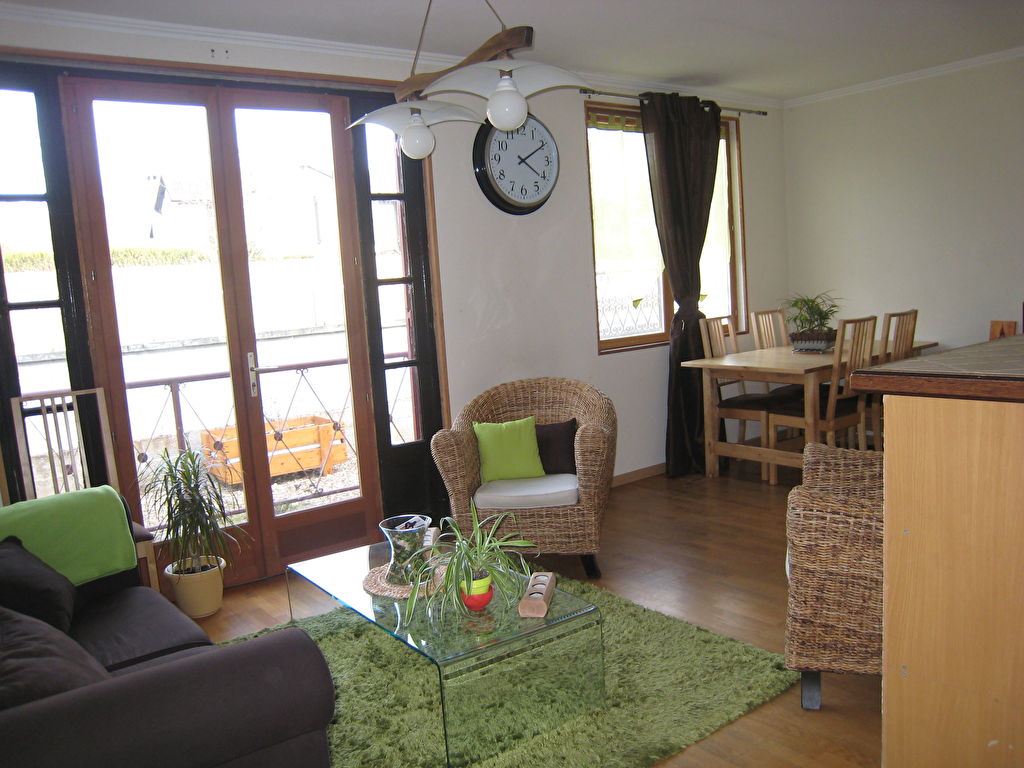 Maison individuelle avec jardin